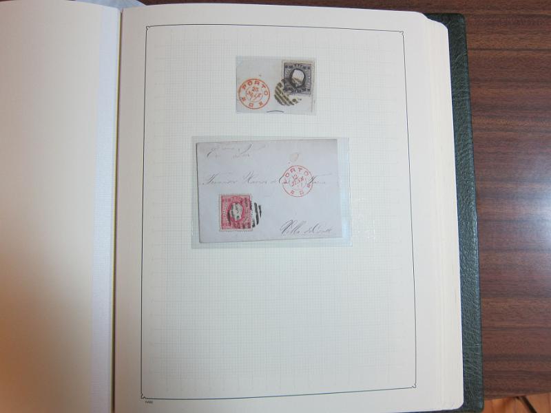 0014 (36).jpg -     Lote:    14      Marcofilia      Lotes Especiais       Descrição:      Portugal.   Colecção montada em dois álbuns com estudo especializado das marcas de duplo círculo e circulares do Porto, com selos de diversas emissões e cartas. Lote a ver.        Lote       Valor Base:     &euro; 1.500,00     Valor Venda:     &euro; 1.500,00     
